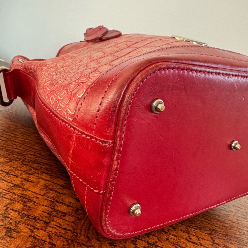 Dooney & Bourke Red/Pink Metallic Croc-Embossed Bucket/Shoulder Bag - RARE - Picture 5 of 16